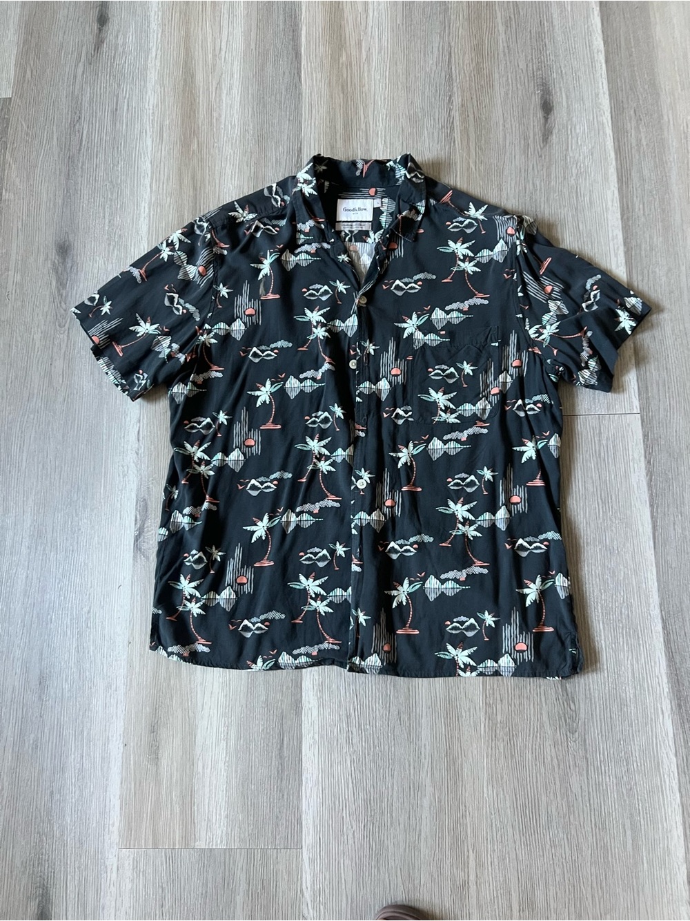 Goodfellow & Co Black Short-Sleeve Tropical Print Button-Down Shirt
